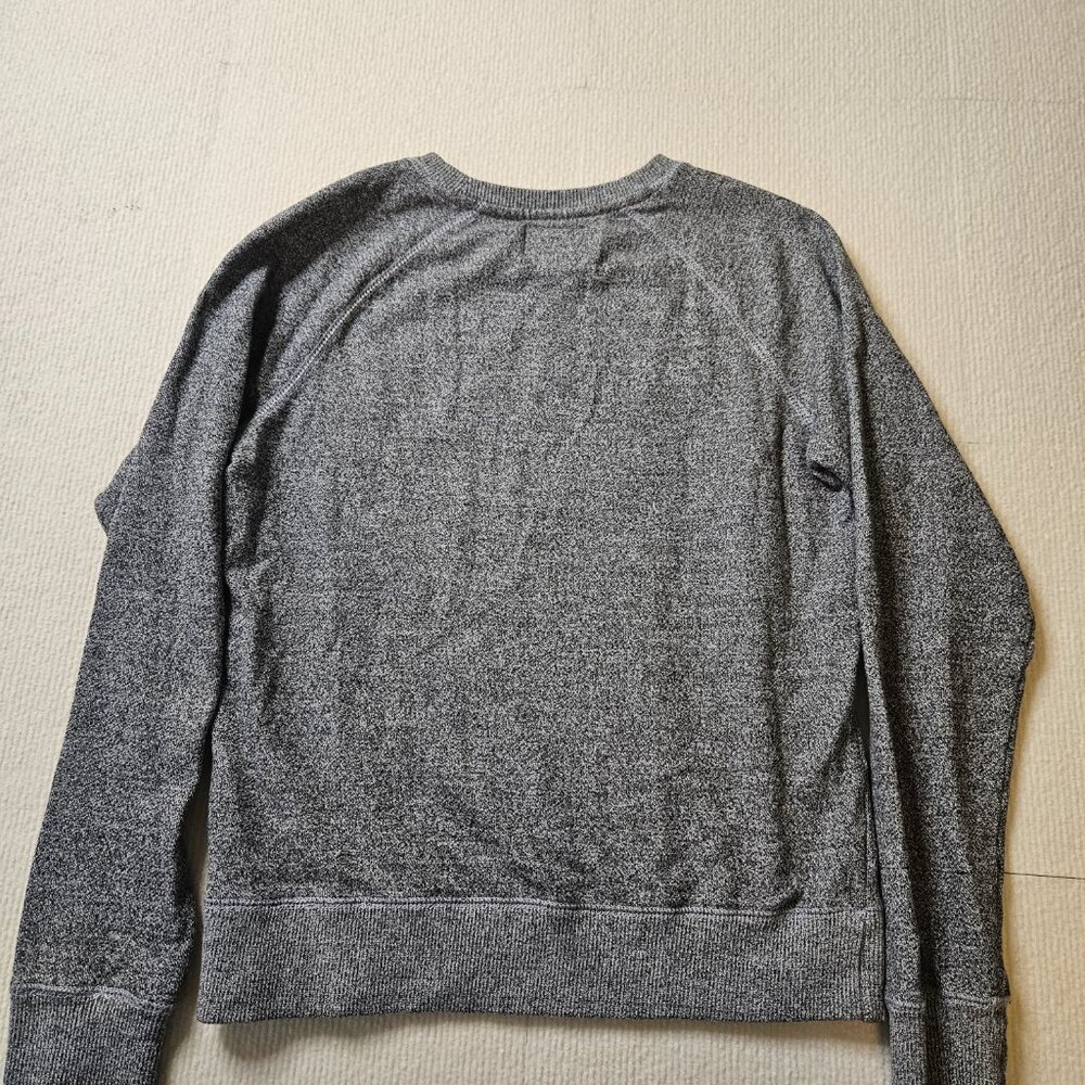 Roots heather gray sweatshirt - size Medium - Picture 4 of 9